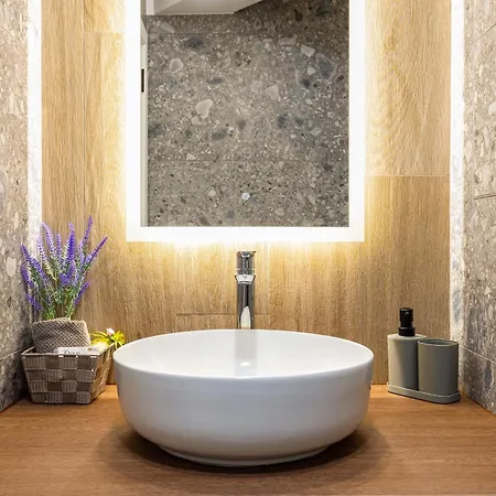 아파트 Two Stylish 1bd With Desk In Karshiaka By Flat Manager 플로브디프