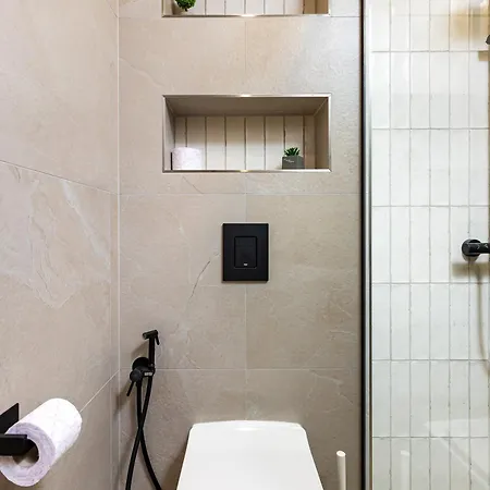 Two Stylish 1bd With Desk In Karshiaka By Flat Manager 플로브디프