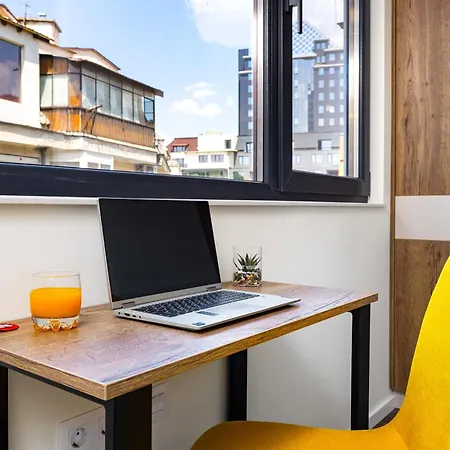 Two Stylish 1bd With Desk In Karshiaka By Flat Manager 플로브디프