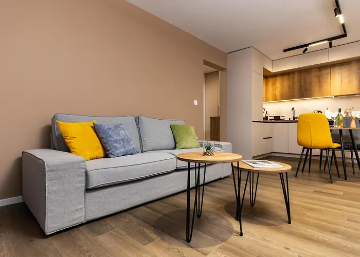 Two Stylish 1bd With Desk In Karshiaka By Flat Manager