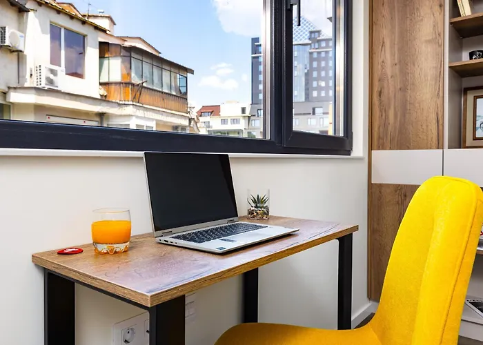 Two Stylish 1bd With Desk In Karshiaka By Flat Manager Plovdiv