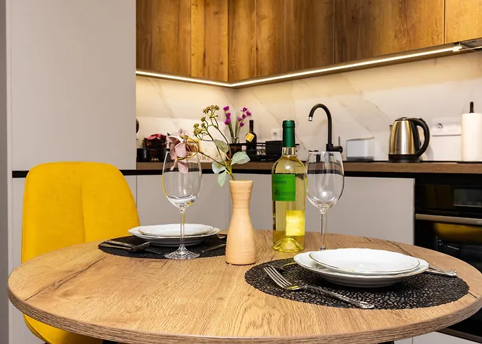 Two Stylish 1bd With Desk In Karshiaka By Flat Manager *